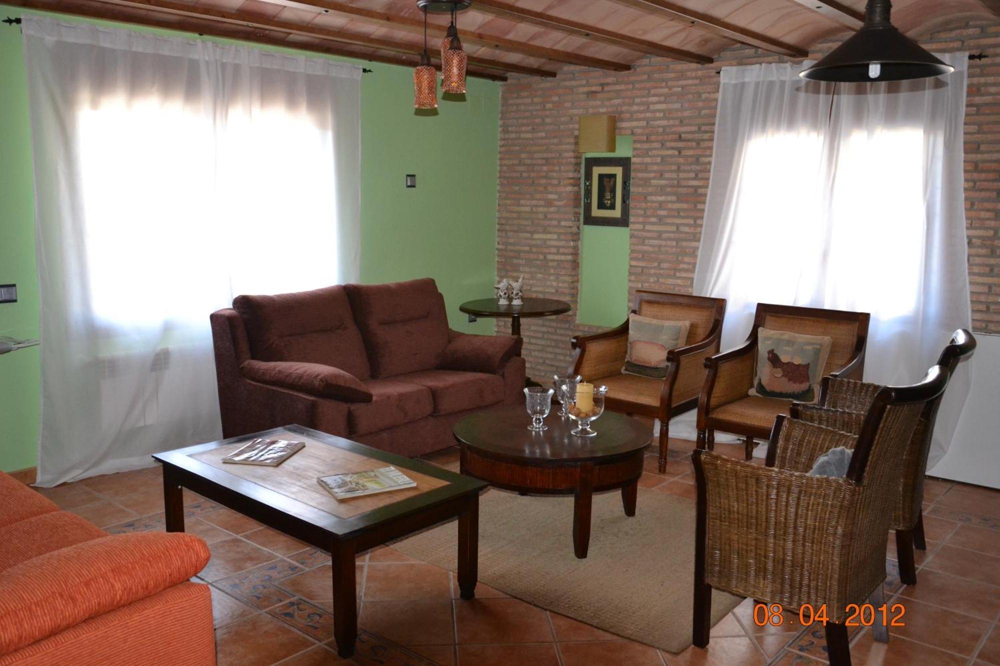 Apartamentos Rurales Natura Torrejon el Rubio Ngoại thất bức ảnh