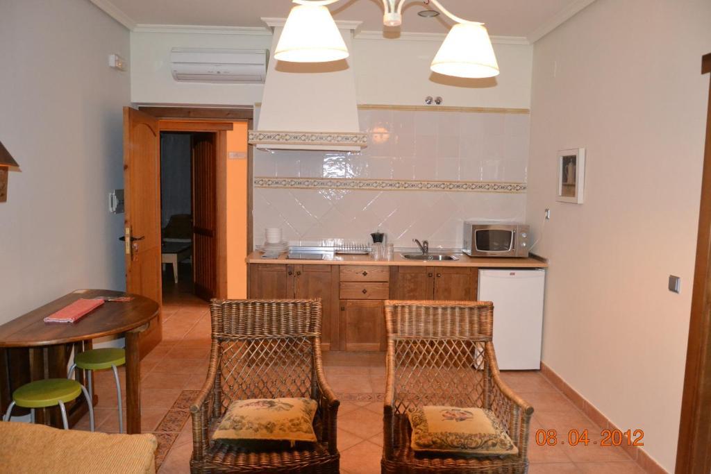 Apartamentos Rurales Natura Torrejon el Rubio Ngoại thất bức ảnh