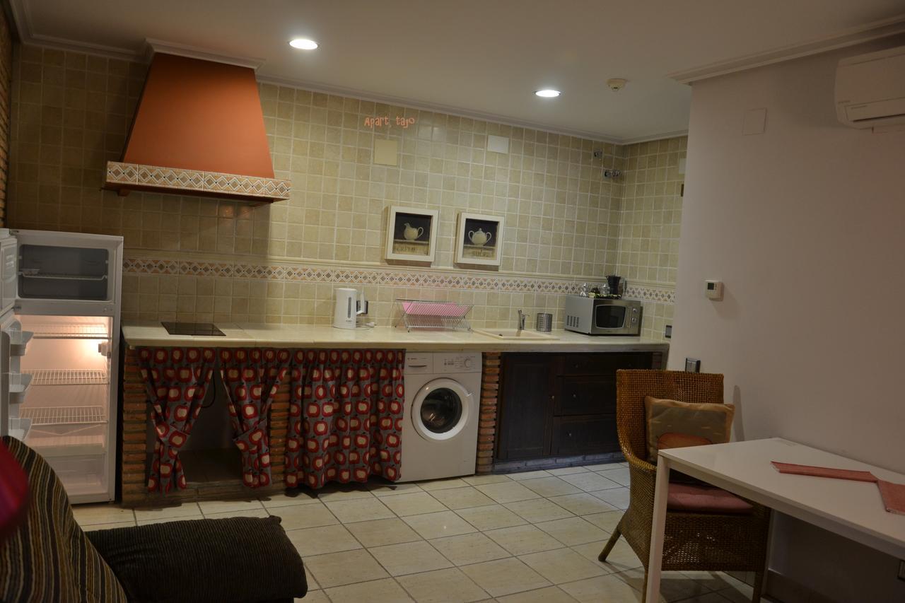 Apartamentos Rurales Natura Torrejon el Rubio Ngoại thất bức ảnh